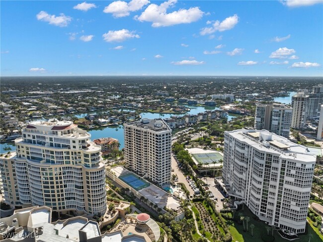 Foto del edificio - 4451 Gulf Shore Blvd N