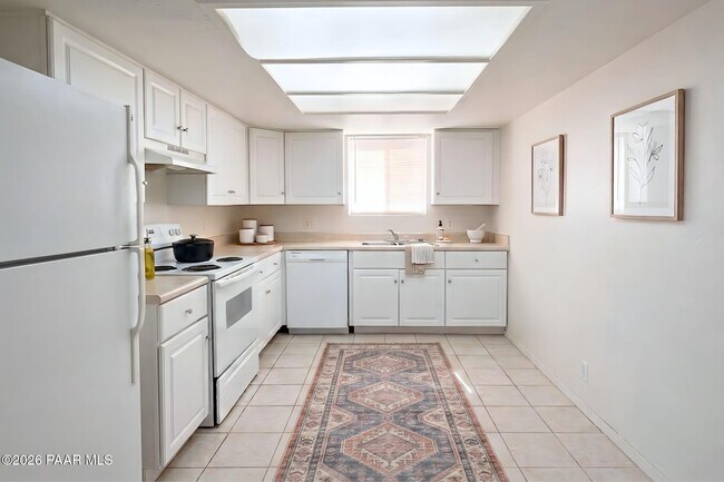 Foto del edificio - 3170 N Tani Rd