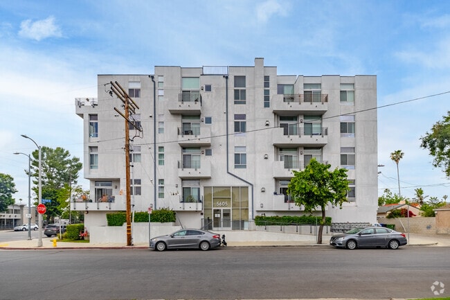 Alt Building - 5605 Gentry Ave