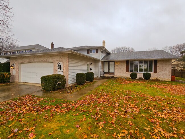 Building Photo - 3589 Delmar Dr