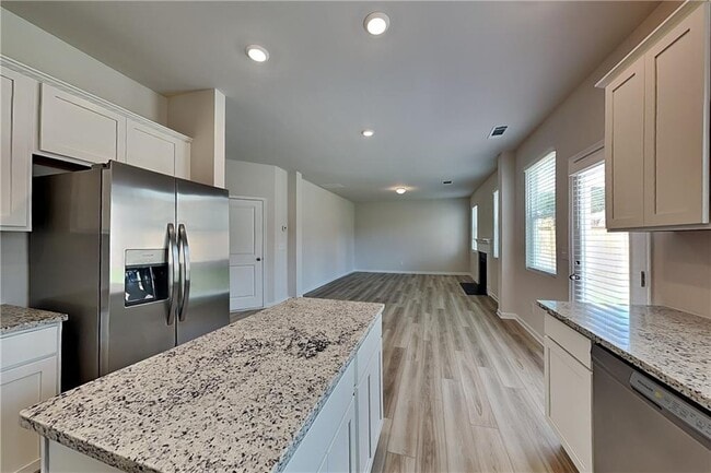 Building Photo - 177 Bloomfield Cir