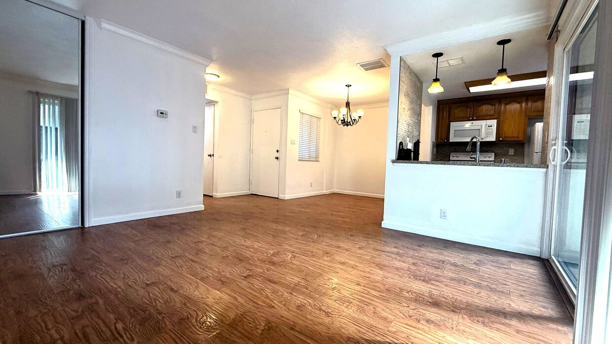 Primary Photo - Charming 1 bed 1 bath condo on bottom floor