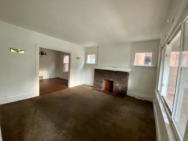 Building Photo - 16254 Monica St