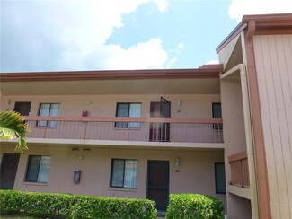 Building Photo - 114 Lakeside Dr
