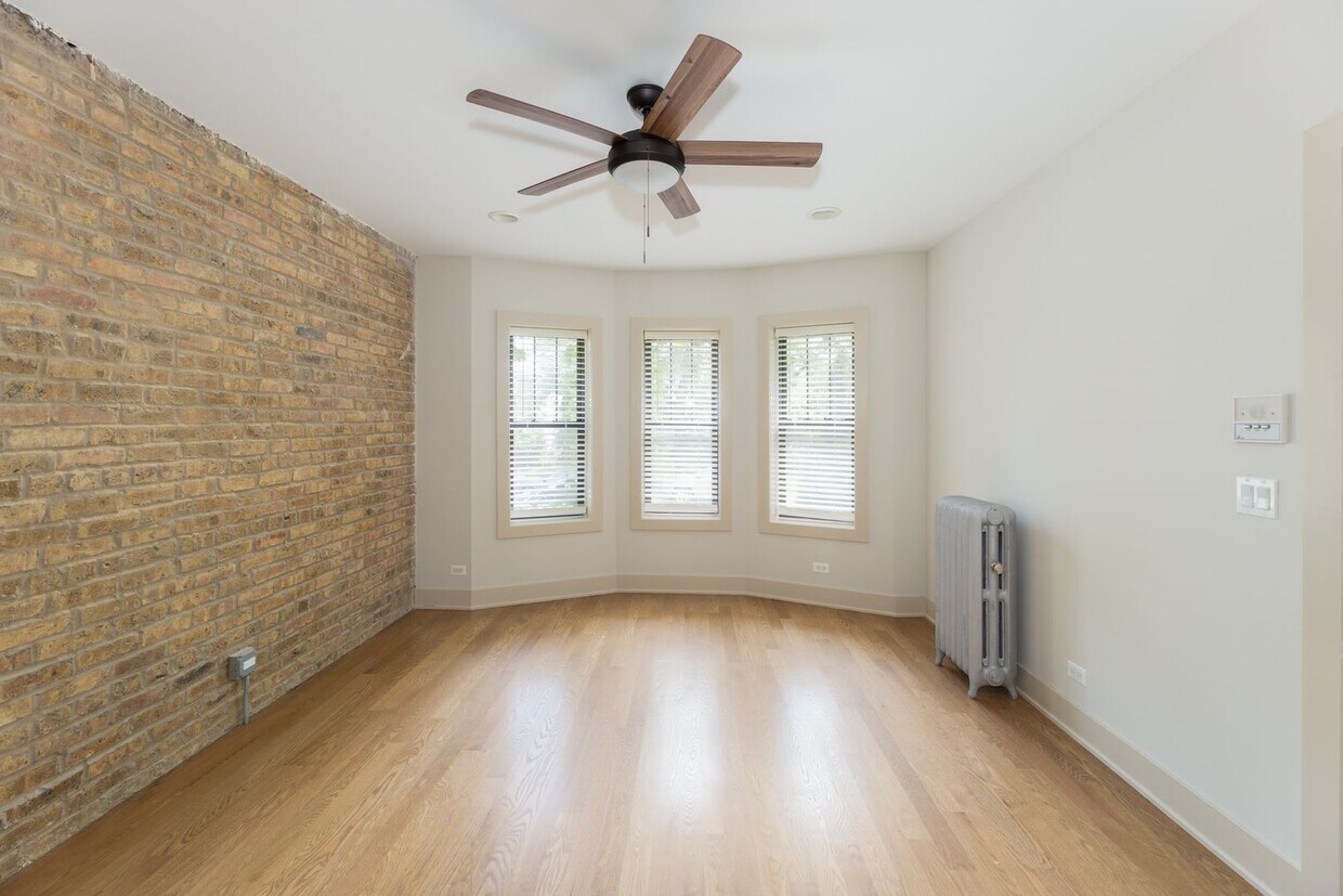 Foto principal - 4602 N Winchester Ave