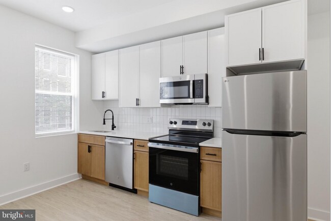 Building Photo - 4021 Brown St