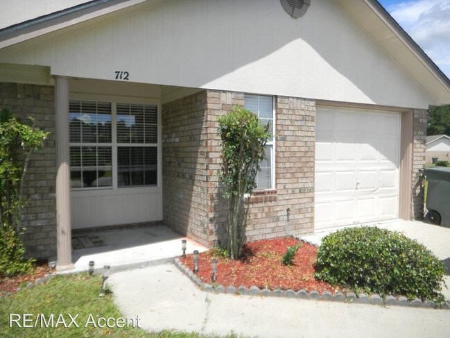 Building Photo - 712 Kylie Ln