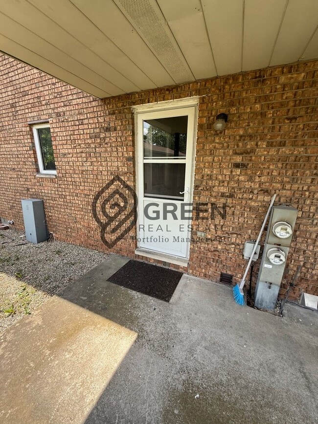 Building Photo - 221 Keigher Dr