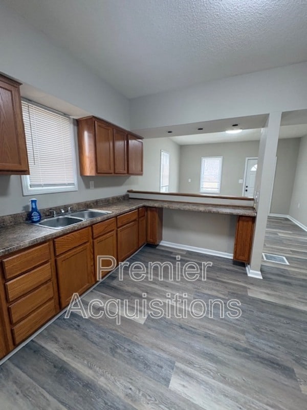 Building Photo - 2309 Locust Ave