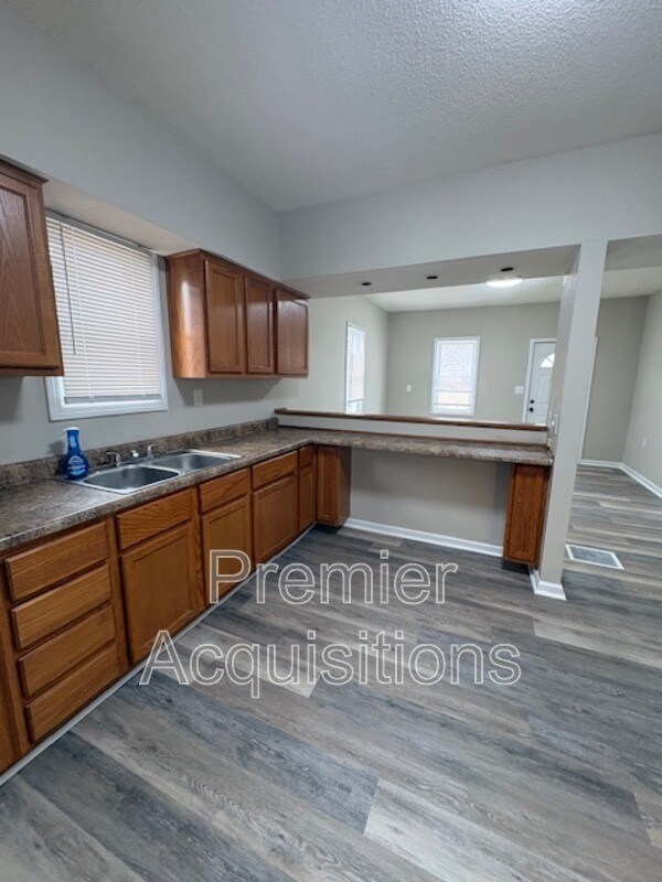 Foto del edificio - 2309 Locust Ave