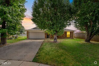 Building Photo - 2221 General York Cir