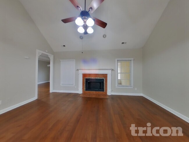 Foto del edificio - 20 Braves Pl