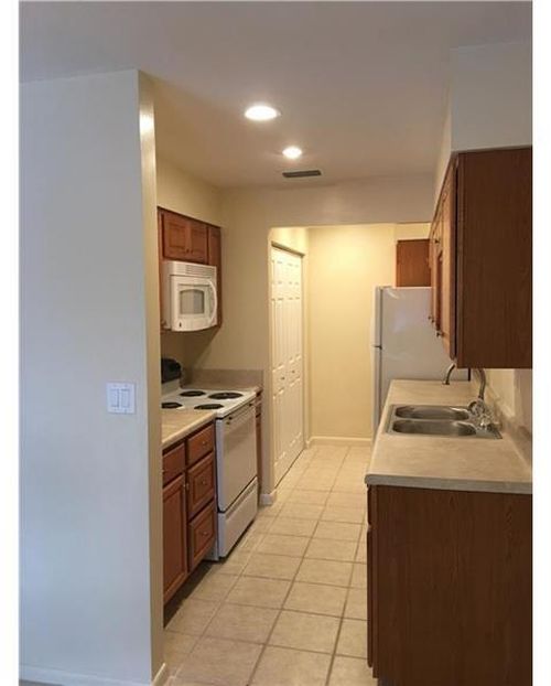 Foto del edificio - 953 SW 16th St