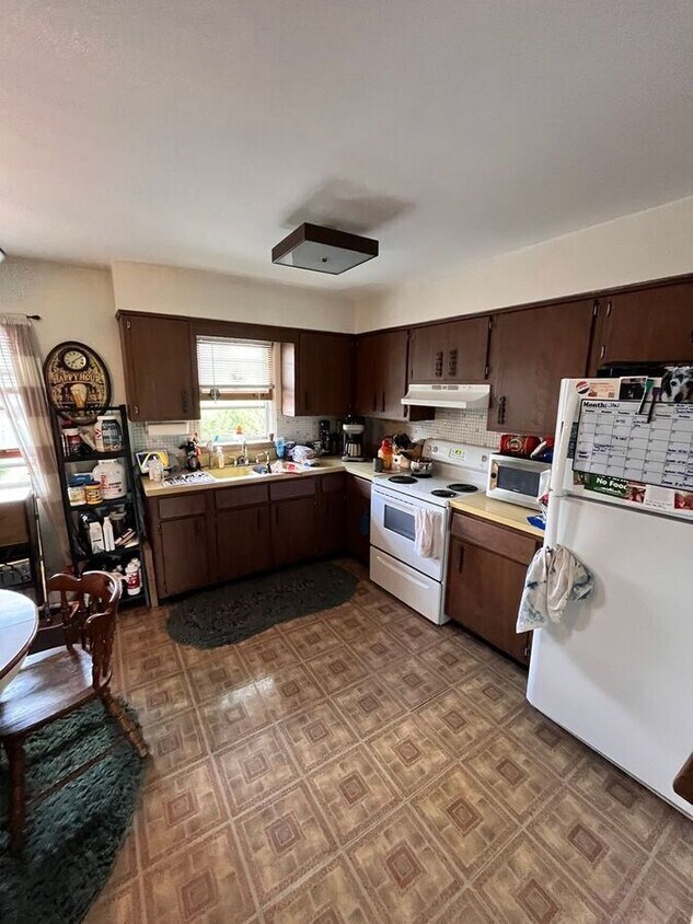 Primary Photo - 8021 W 30th St