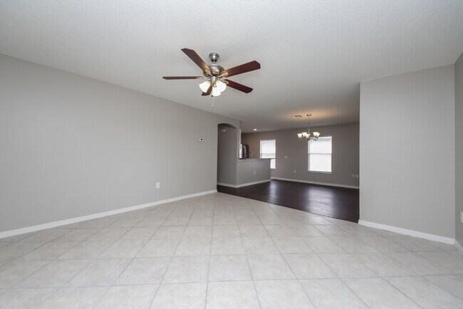 Foto del edificio - 221 Owenshire Cir
