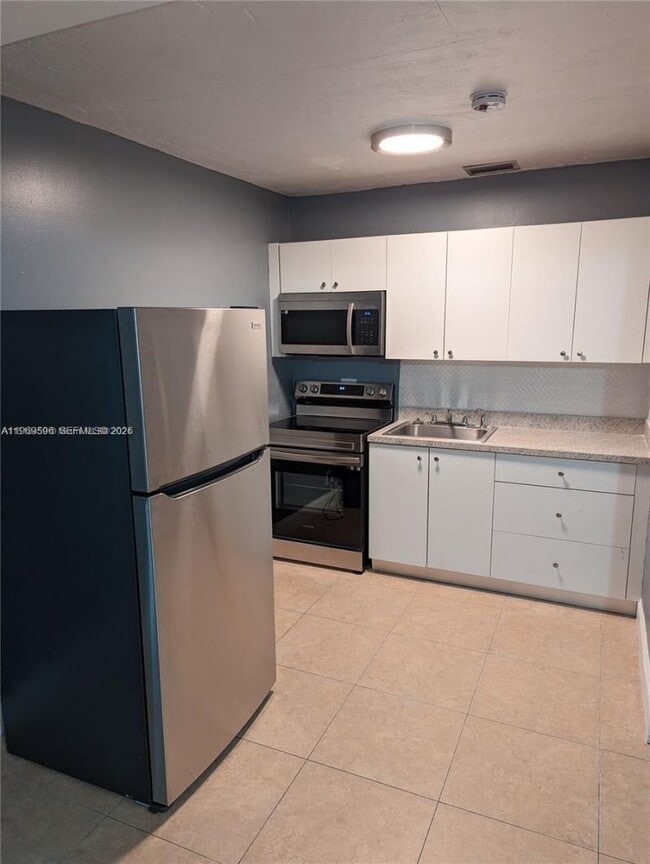 Foto del edificio - 5820 NW 14th Ct