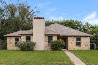 Building Photo - 1330 Heather Run Dr
