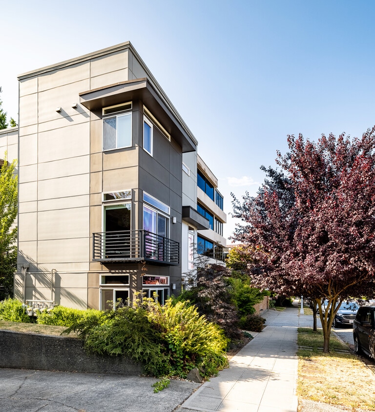 Street View - 1633B California Ave SW