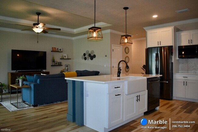 Building Photo - 4 br, 2.5 bath House - 1767 SW 70th Cir