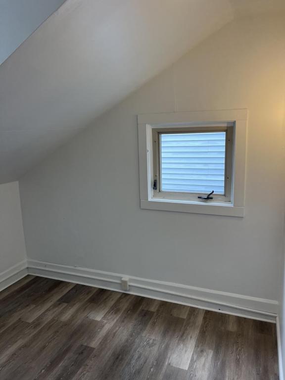 Building Photo - 1309 Lowrie St