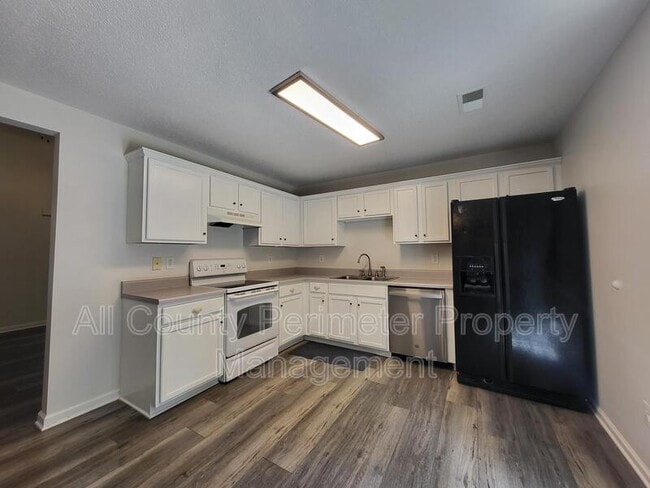 Building Photo - 41 Olde Town Way