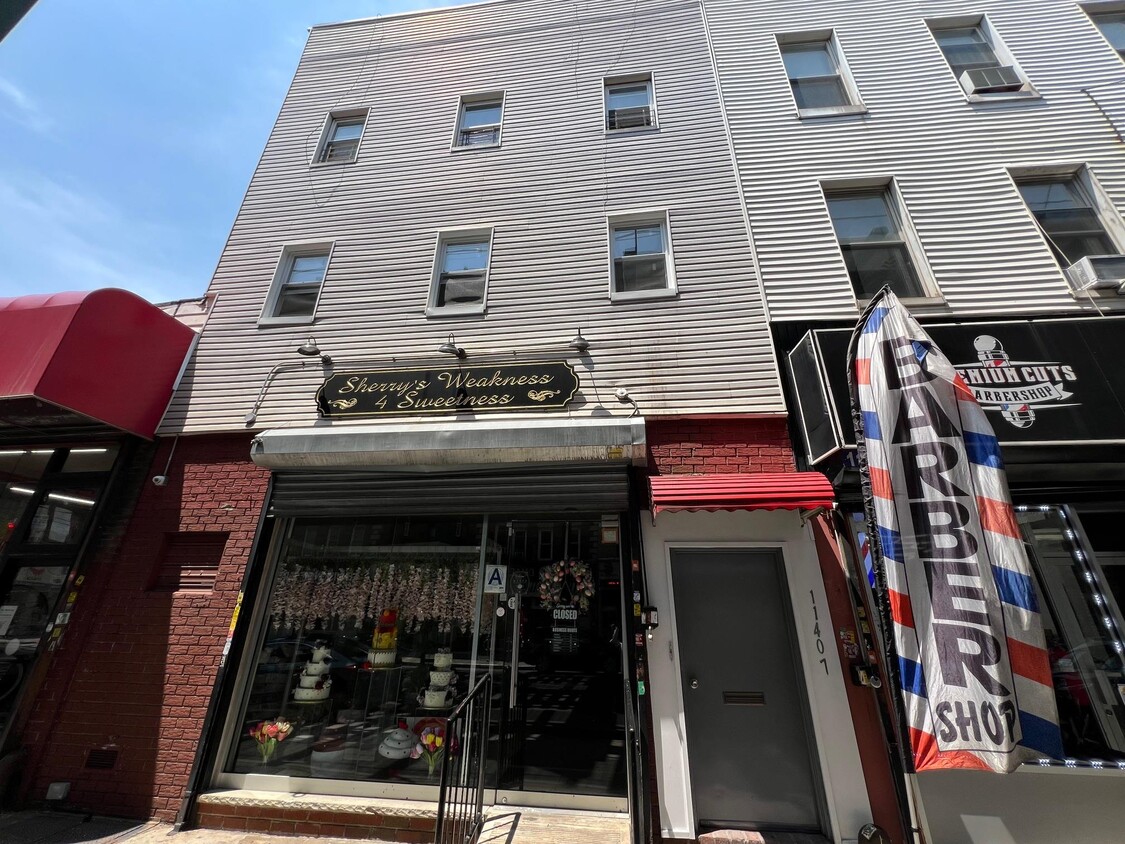 Primary Photo - 114-07 Jamaica Ave