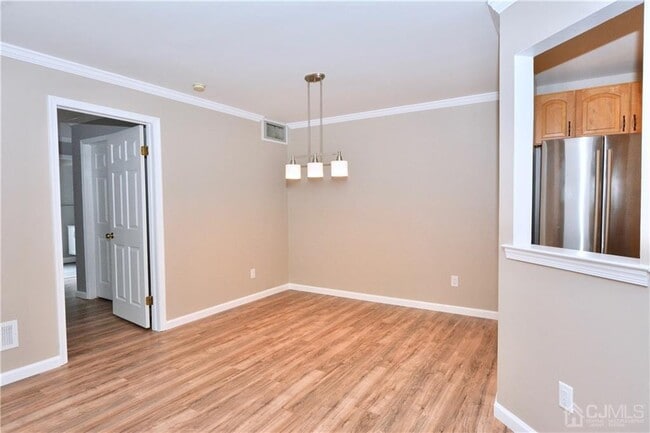Building Photo - 1209 Stoneridge Cir