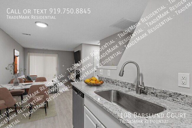 Foto del edificio - Luxurious 2-bedroom, 2-bathroom apartment