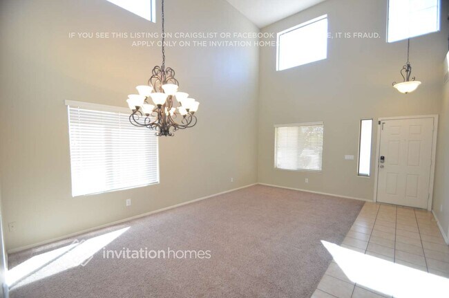 Foto del edificio - 8323 S 48th Ln