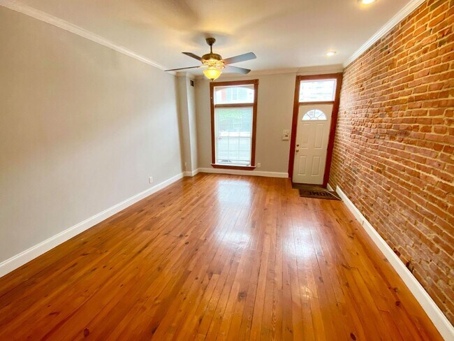 Building Photo - Exceptional 2bed/3ba Patterson Park Home -...