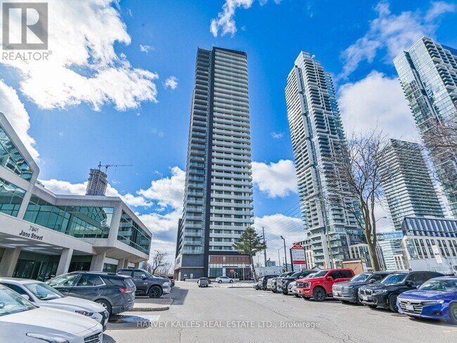 Building Photo - 7895-7895 Jane St