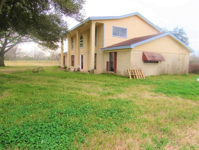 Building Photo - 10445 FM442