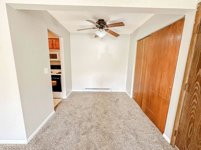 Foto del edificio - 6730 Hill Ave