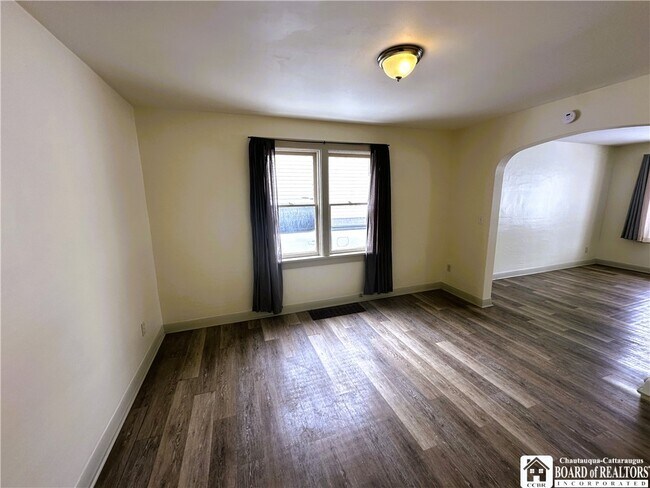 Building Photo - 481 Fairmount Ave