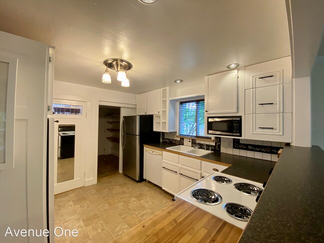Building Photo - 1 br, 1 bath House - 12211 47th Ave. S.