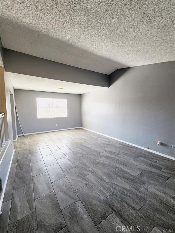 Building Photo - 14835 Alba Way