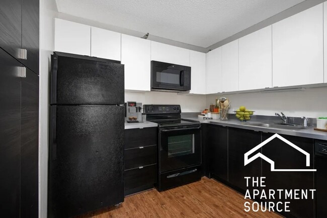 Photo - 1000 N La Salle Dr Apartment