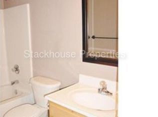 Foto del edificio - 1582 Rogers Pointe Ln