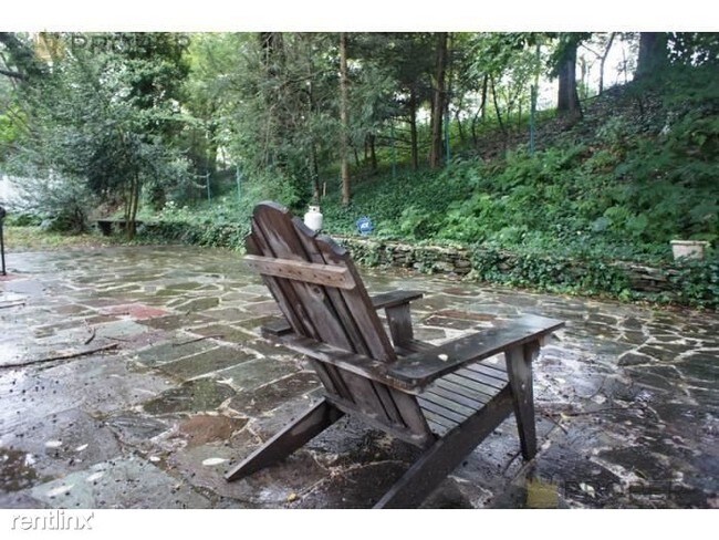 Foto del edificio - 4 br, 3.5 bath  - 16 Allandale St # 12RIDF