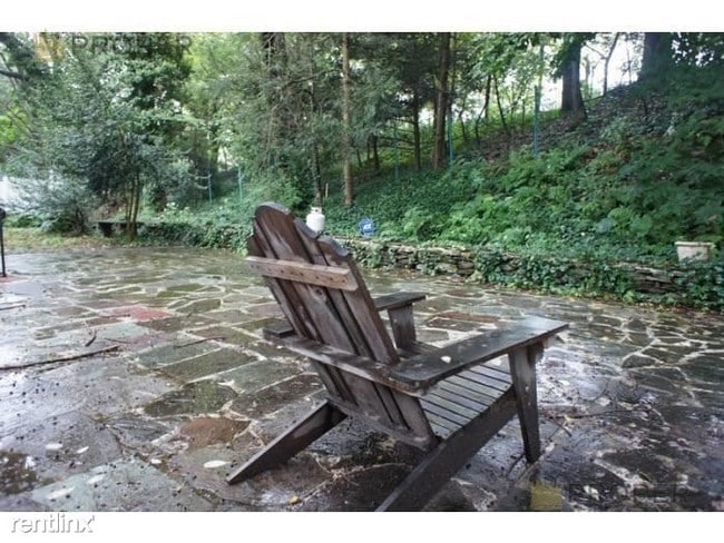 Building Photo - 4 br, 3.5 bath  - 16 Allandale St # 12RIDF
