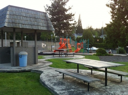 Foto del edificio - Sammamish Forest Manors - 4 bedrooms