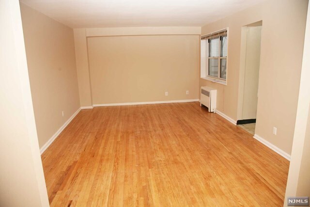 Foto del edificio - 2215 N Central Rd