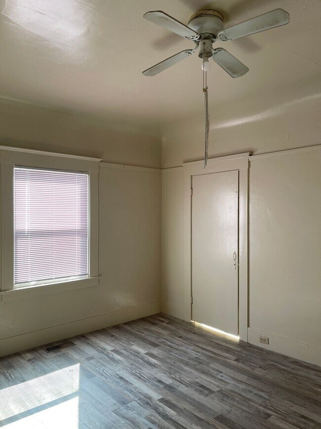 Building Photo - 2 br, 1 bath House - 611 SUISUN STREET