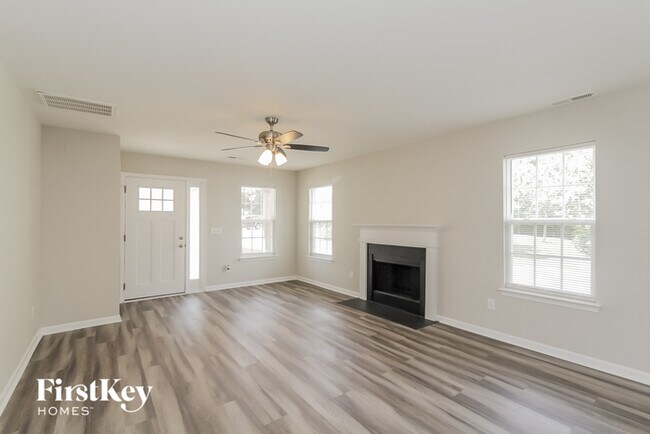 Foto del edificio - 6610 Kelsey Woods Ct