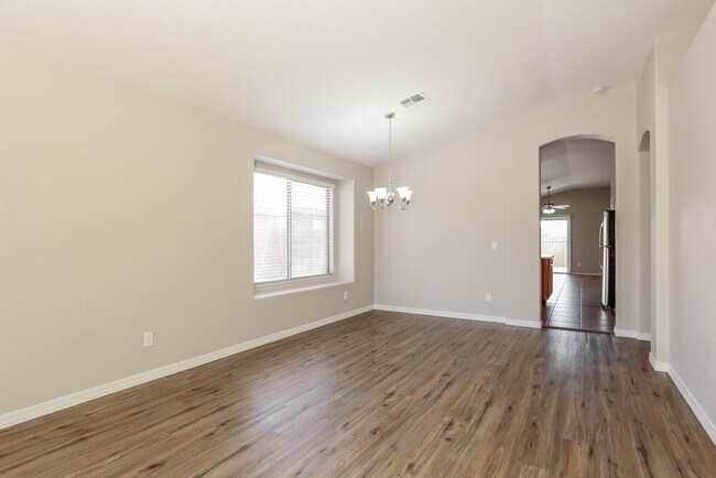 Building Photo - 6910 S 50th Glen