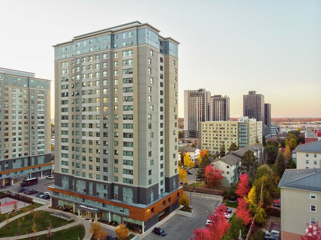 Building Photo - Hespeler House - Student Living