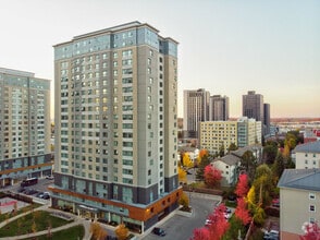 Building Photo - Hespeler House - Student Living