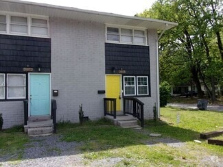 Building Photo - 2407 Julia Ave