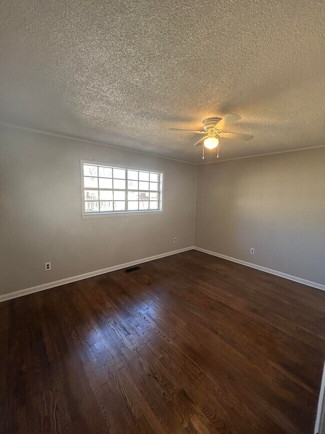 Building Photo - 501 Jerry Coleman St