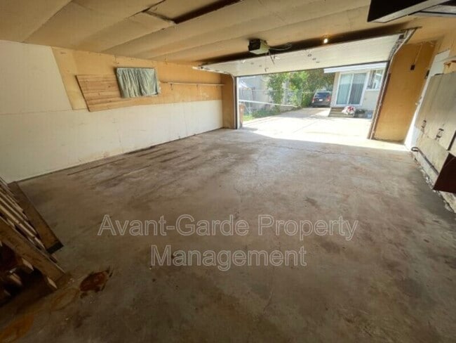 Building Photo - 3 Grantham Pl